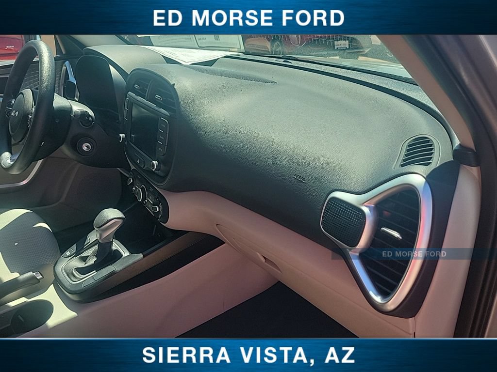 Certified 2025 Kia Soul LX FWD image 36