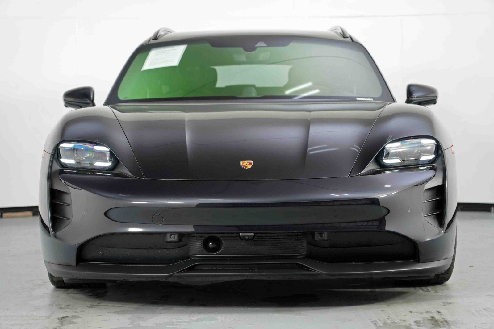 Used 2023 Porsche Taycan GTS AWD/4WD image 7