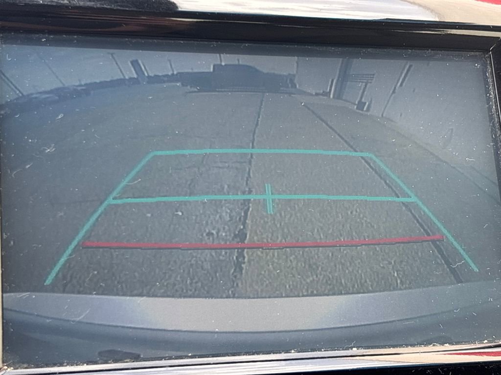Used 2018 Toyota Camry SE FWD image 10