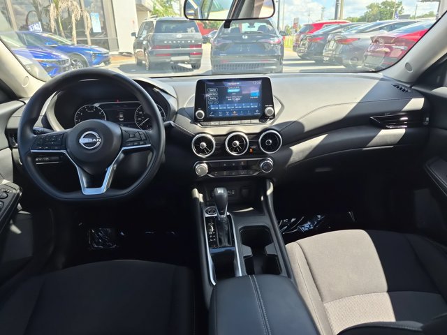Used 2025 Nissan Sentra SV FWD image 22