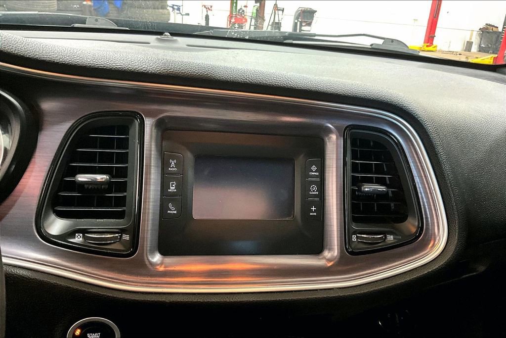 Used 2015 Dodge Challenger R/T w/ Quick Order Package 22B R/T RWD image 28