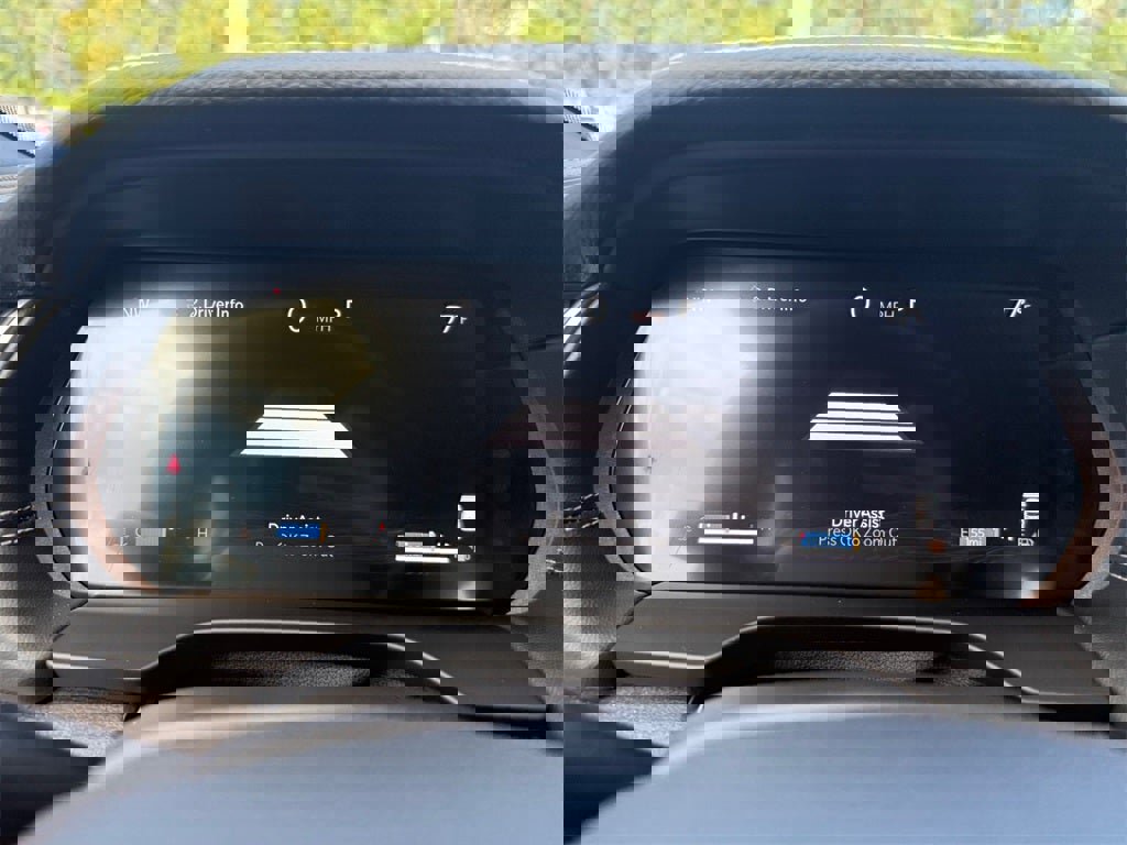 New 2025 Jeep Grand Cherokee Limited w/ Luxury Tech Group II image 26