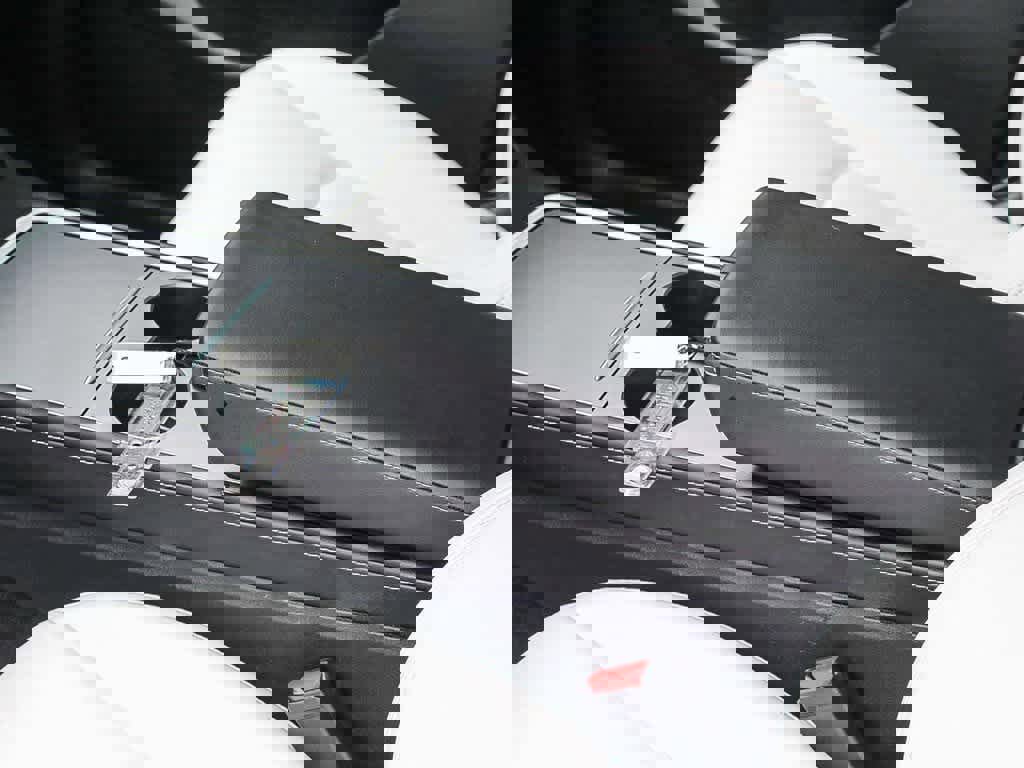 Used 2024 Tesla Model Y 2WD image 20