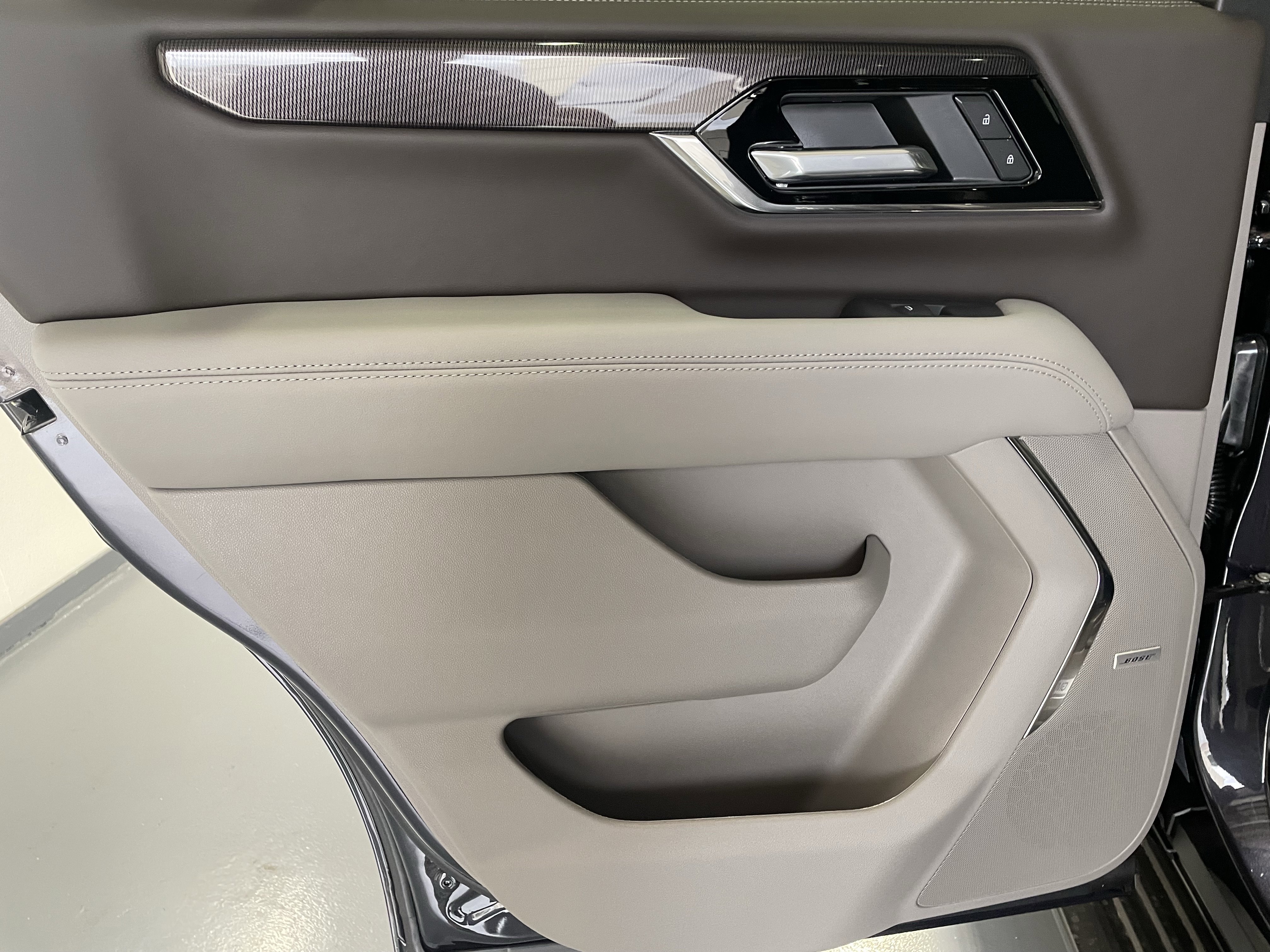 New 2026 GMC Yukon Elevation w/ Elevation Premium Package image 12