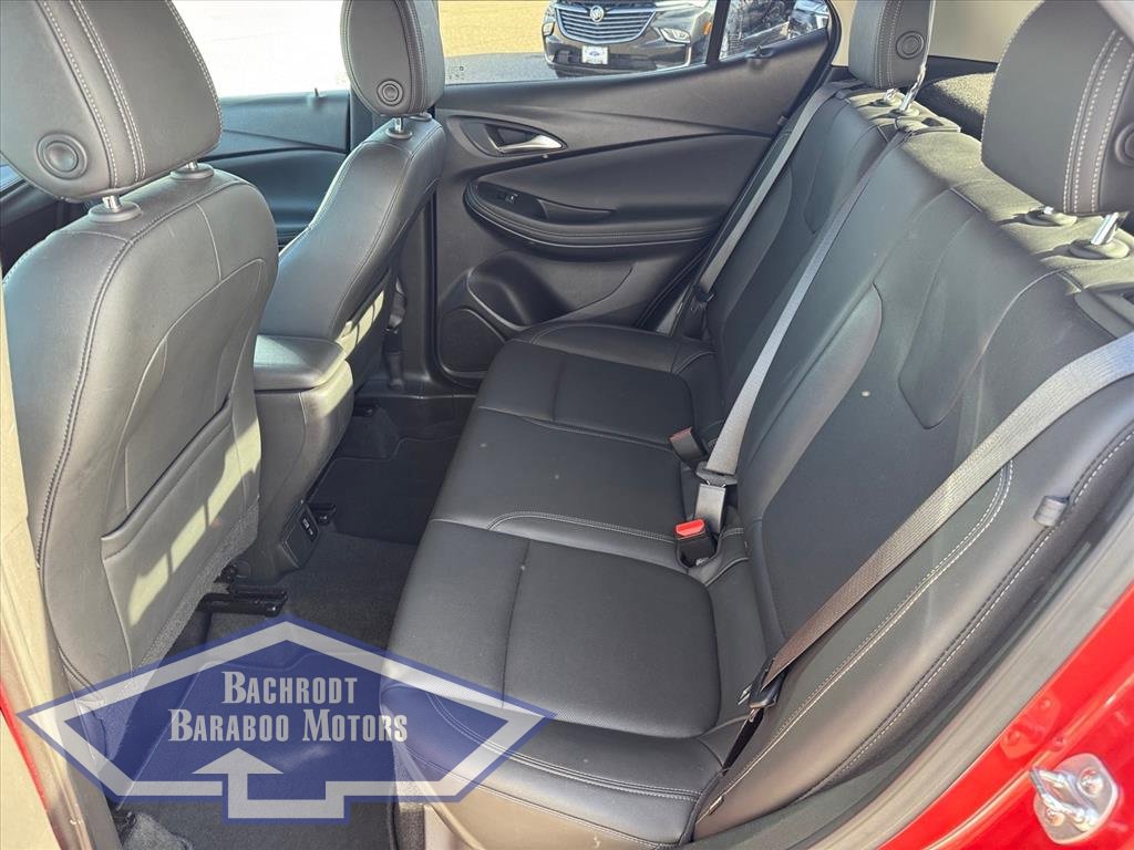 Used 2024 Buick Encore GX Sport Touring image 9