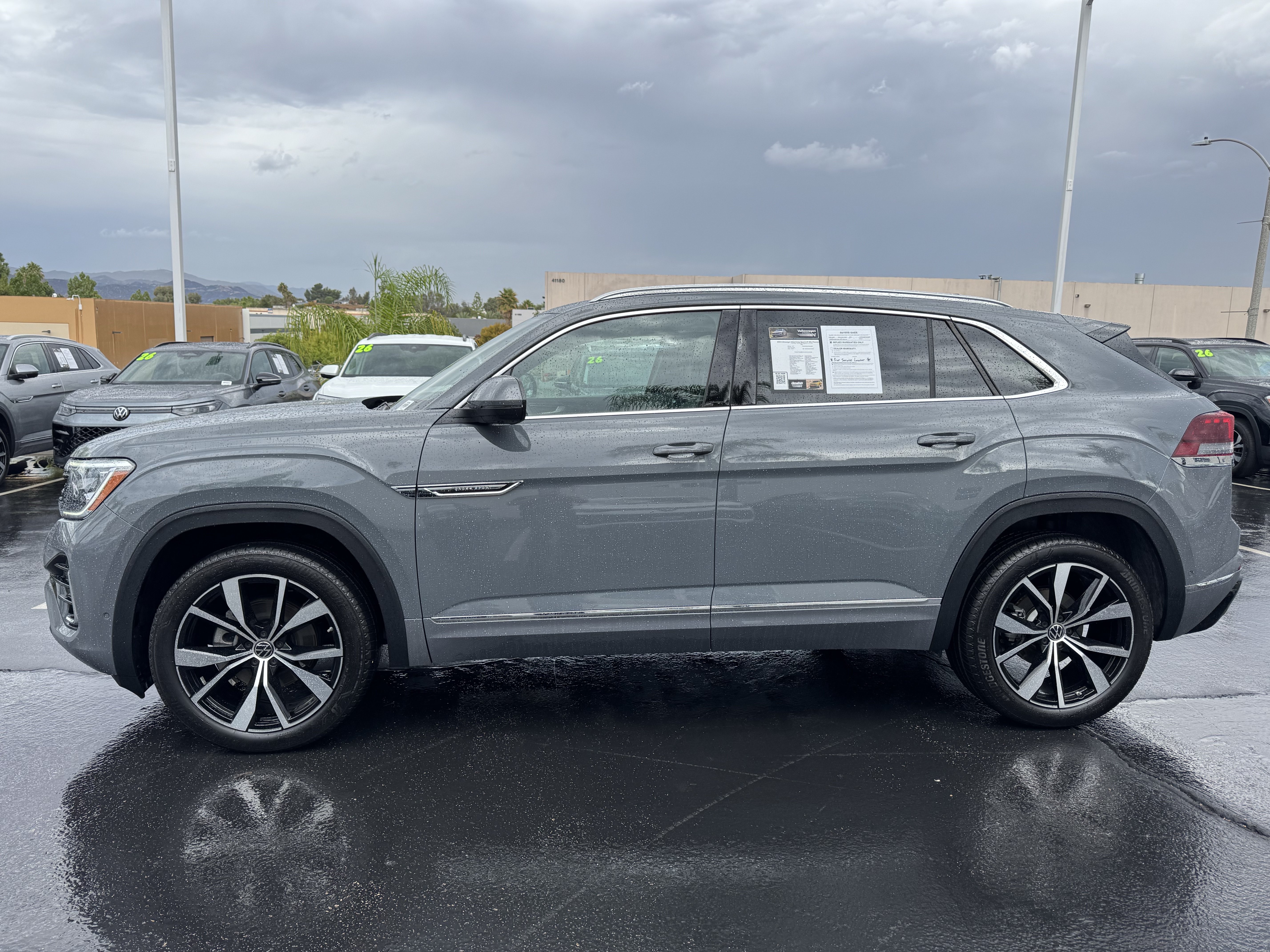 Used 2026 Volkswagen Atlas Cross Sport SEL Premium R-Line AWD/4WD image 6