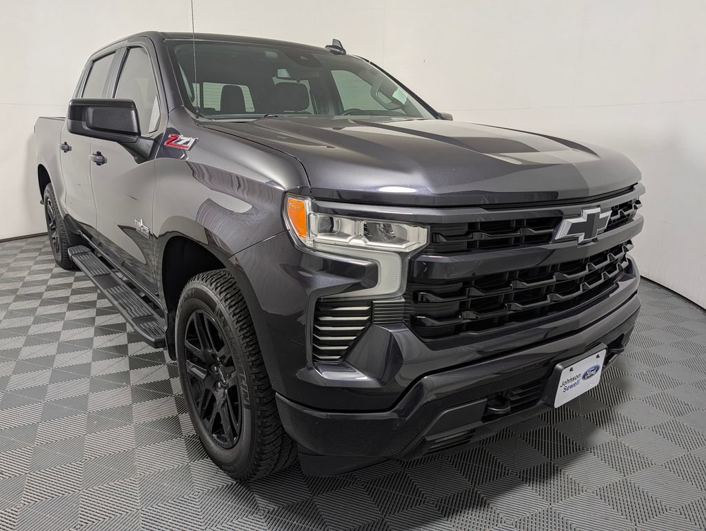 Used 2022 Chevrolet Silverado 1500 RST AWD/4WD image 1