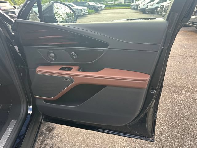 New 2026 Lincoln Nautilus Reserve AWD/4WD image 15