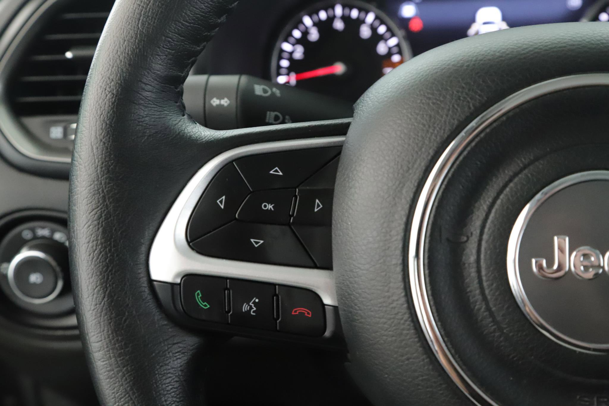 Used 2023 Jeep Renegade Limited w/ Sun/Sound Group image 12