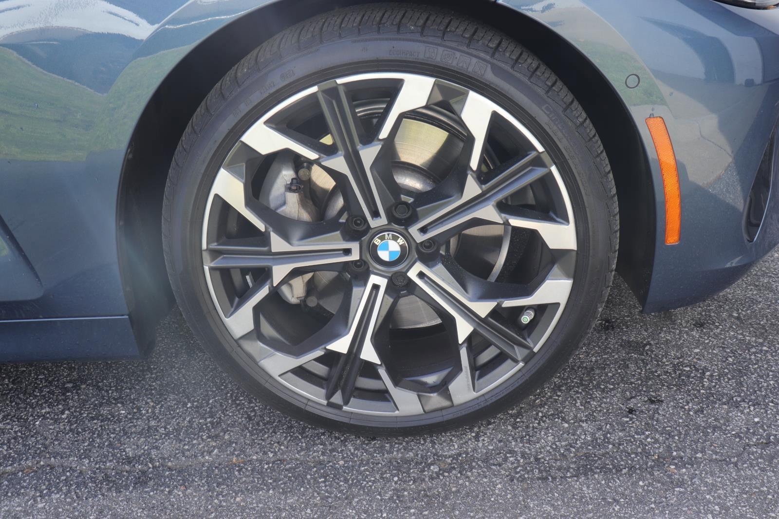 Used 2025 BMW 430i Coupe w/ Convenience Package image 37