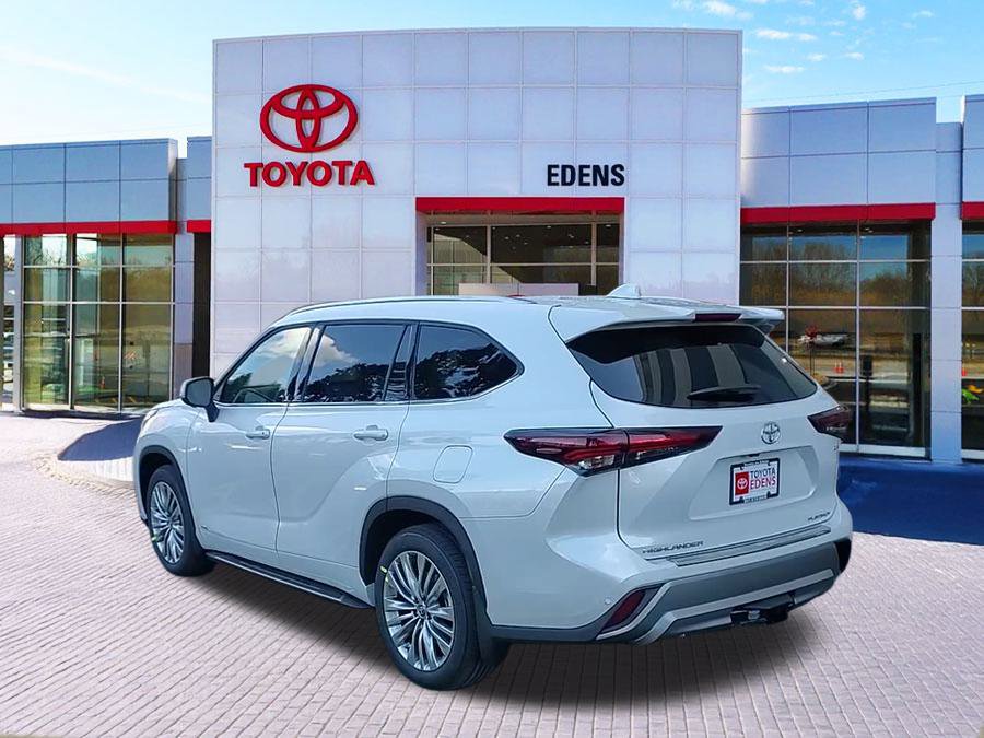 New 2026 Toyota Highlander Platinum image 5