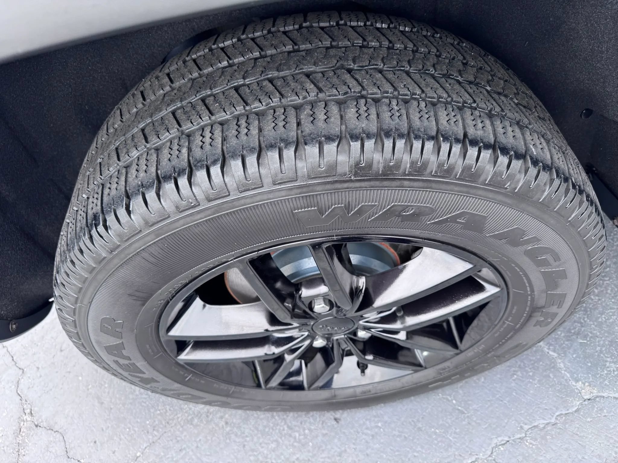 Used 2019 Jeep Grand Cherokee Limited w/ Luxury Group II AWD/4WD image 46