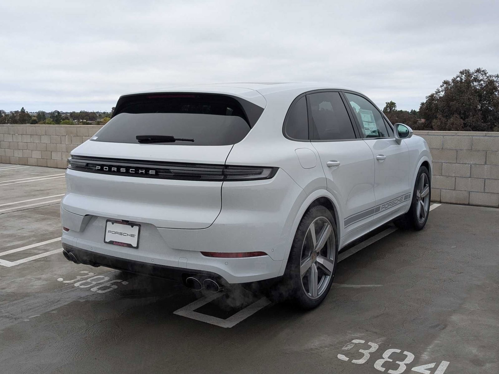 New 2025 Porsche Cayenne image 9