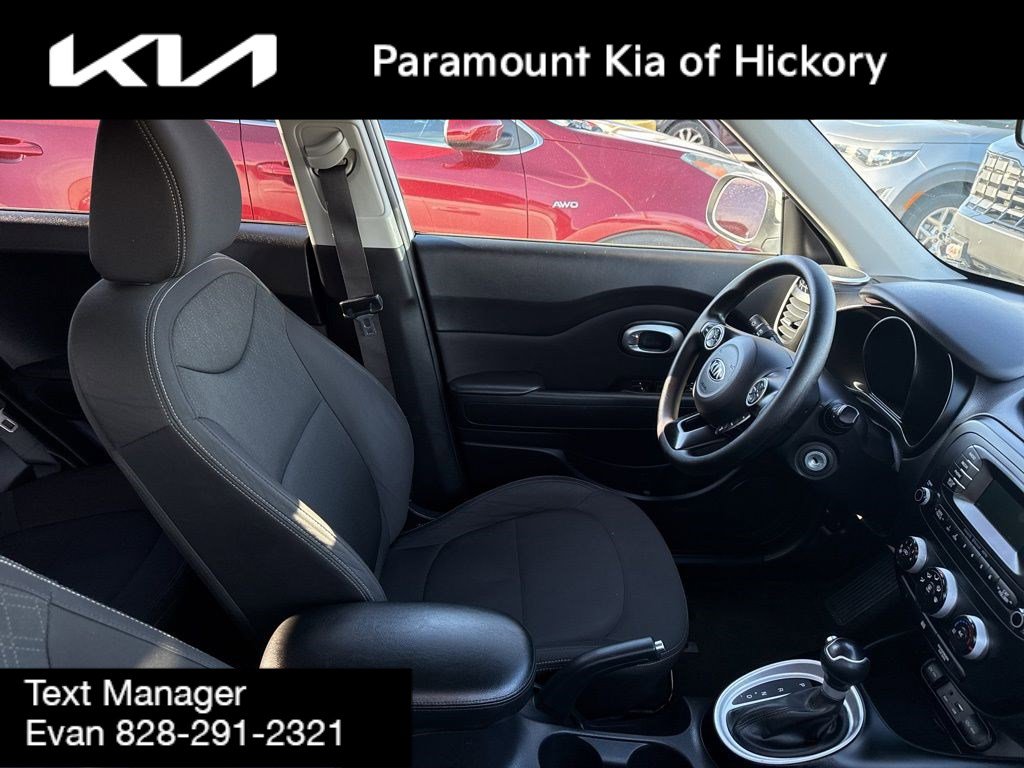 Used 2016 Kia Soul Base image 4