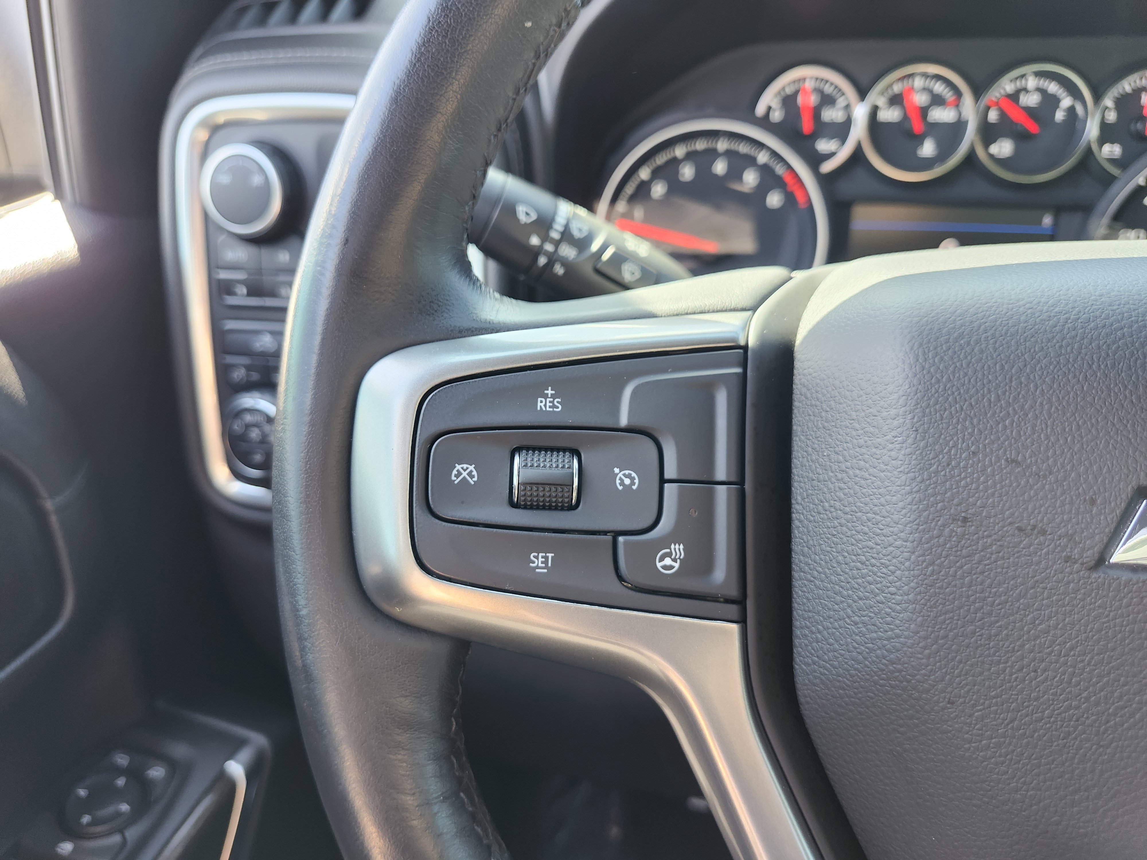 Used 2019 Chevrolet Silverado 1500 LT w/ All-Star Edition image 38