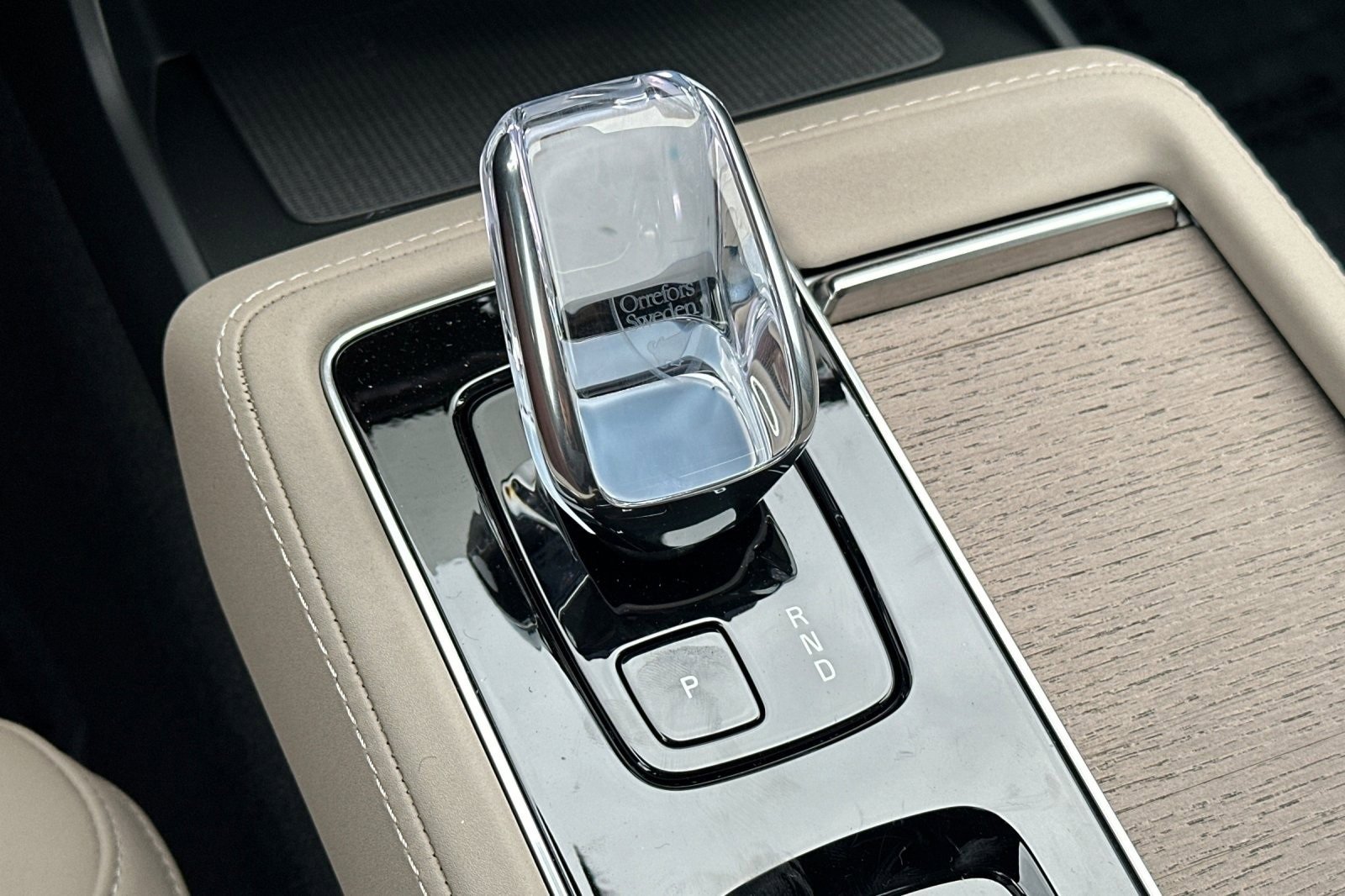 New 2026 Volvo XC90 B6 Plus w/ Protection Package Premier image 25