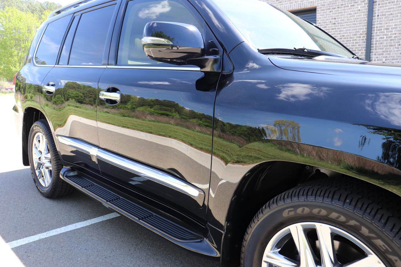 Used 2014 Lexus LX 570 4WD image 21