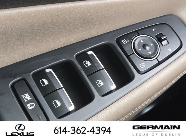 Used 2020 Hyundai Santa Fe Limited image 32