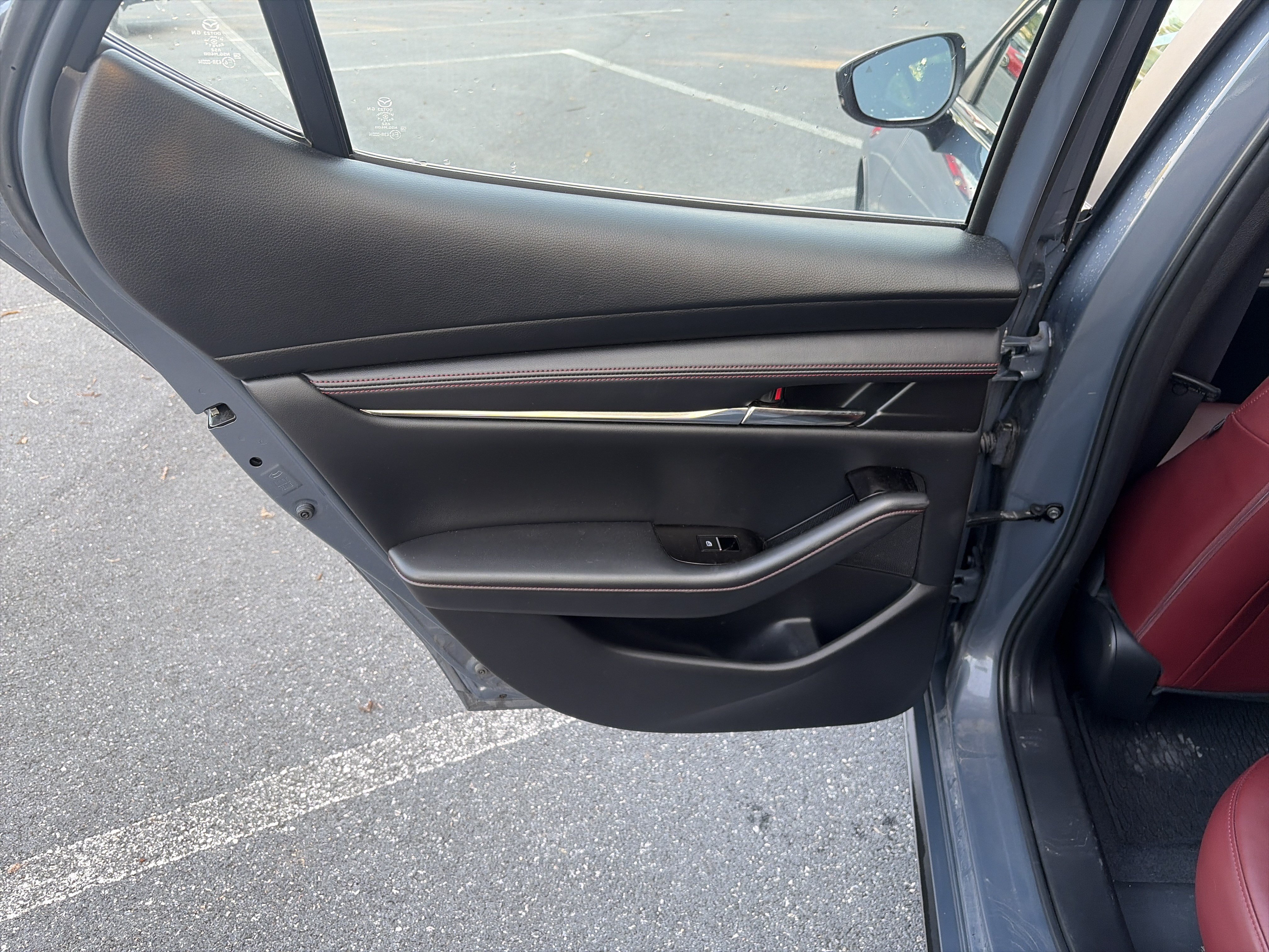 Used 2022 MAZDA MAZDA3 s FWD image 19