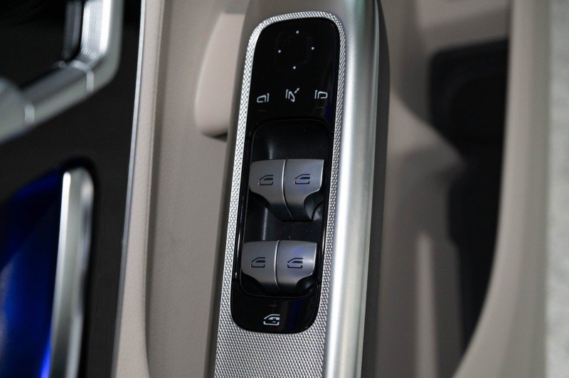 New 2027 Mercedes-Benz GLC 300 image 13