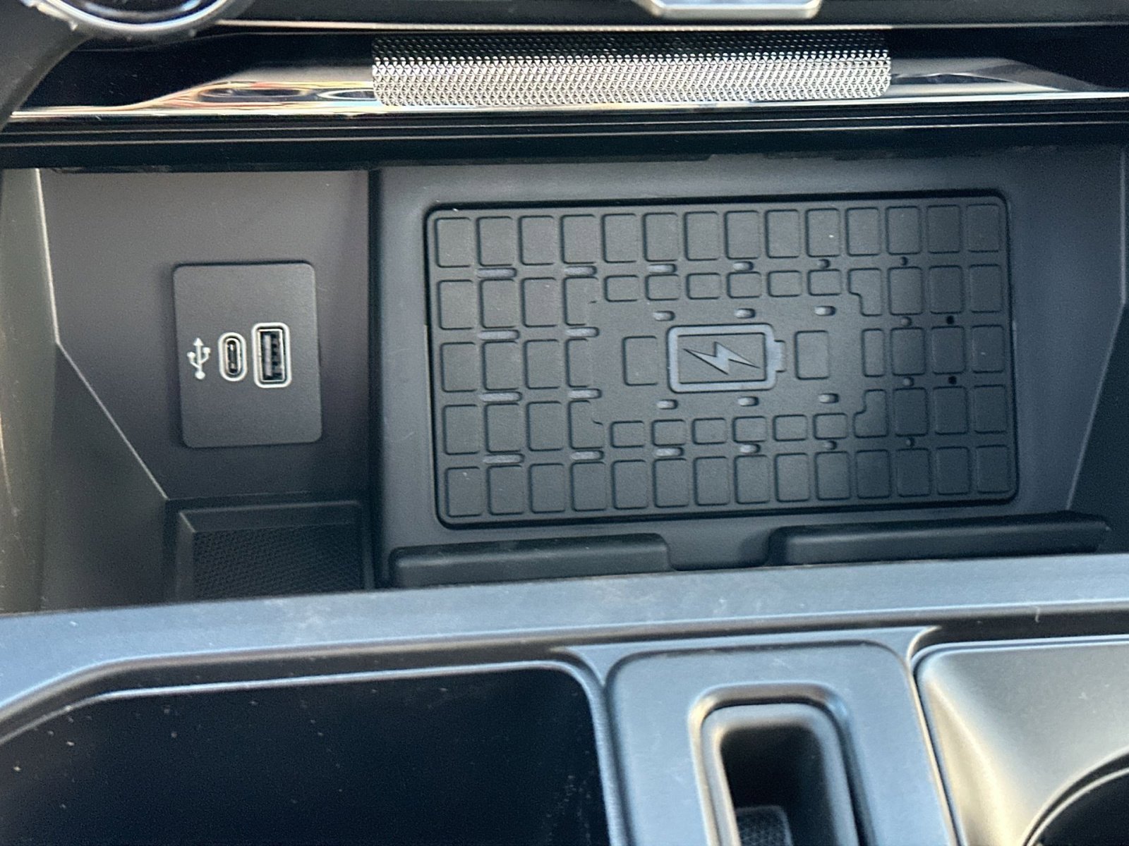 New 2025 Ford F150 Platinum w/ Equipment Group 702A High image 28