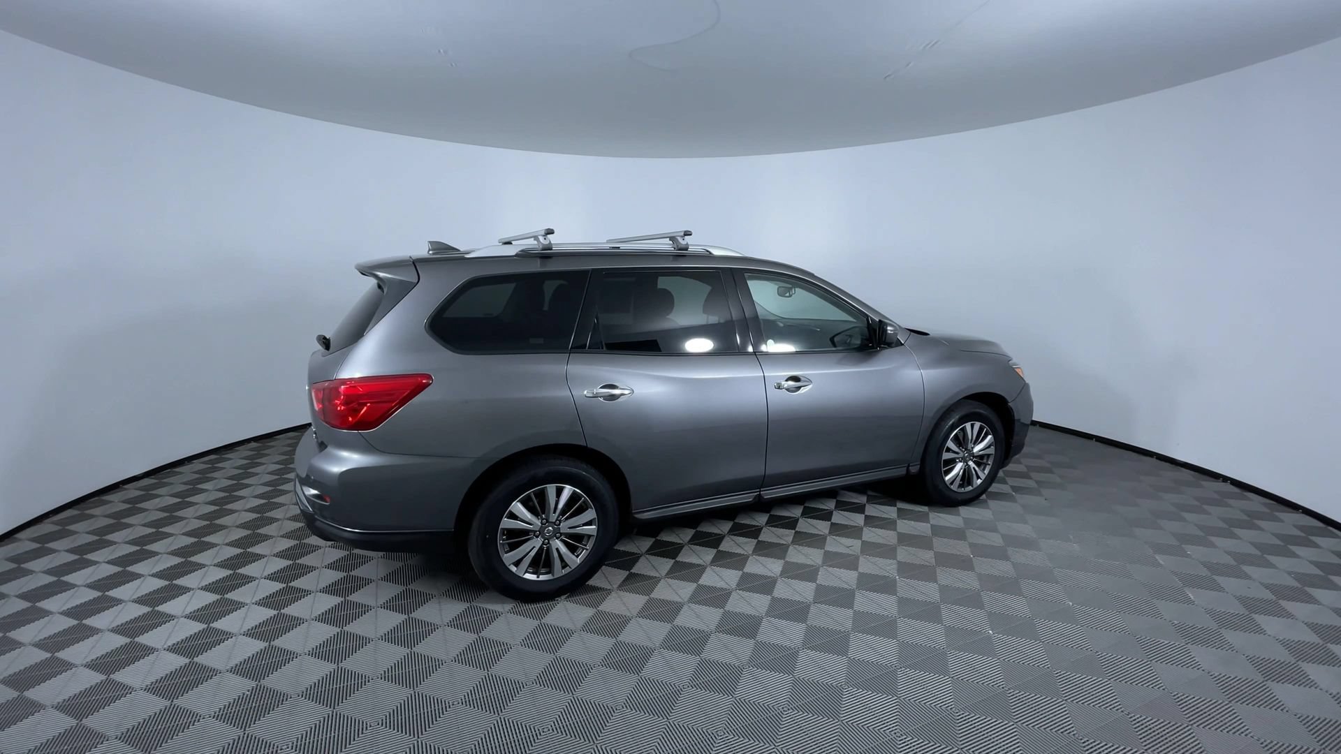 Used 2020 Nissan Pathfinder SL AWD/4WD image 9