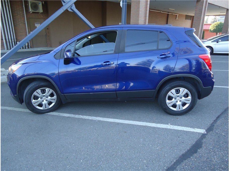 Used 2017 Chevrolet Trax LS FWD image 9