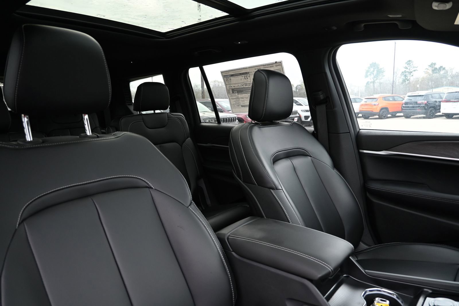 New 2026 Jeep Grand Cherokee L Limited image 28