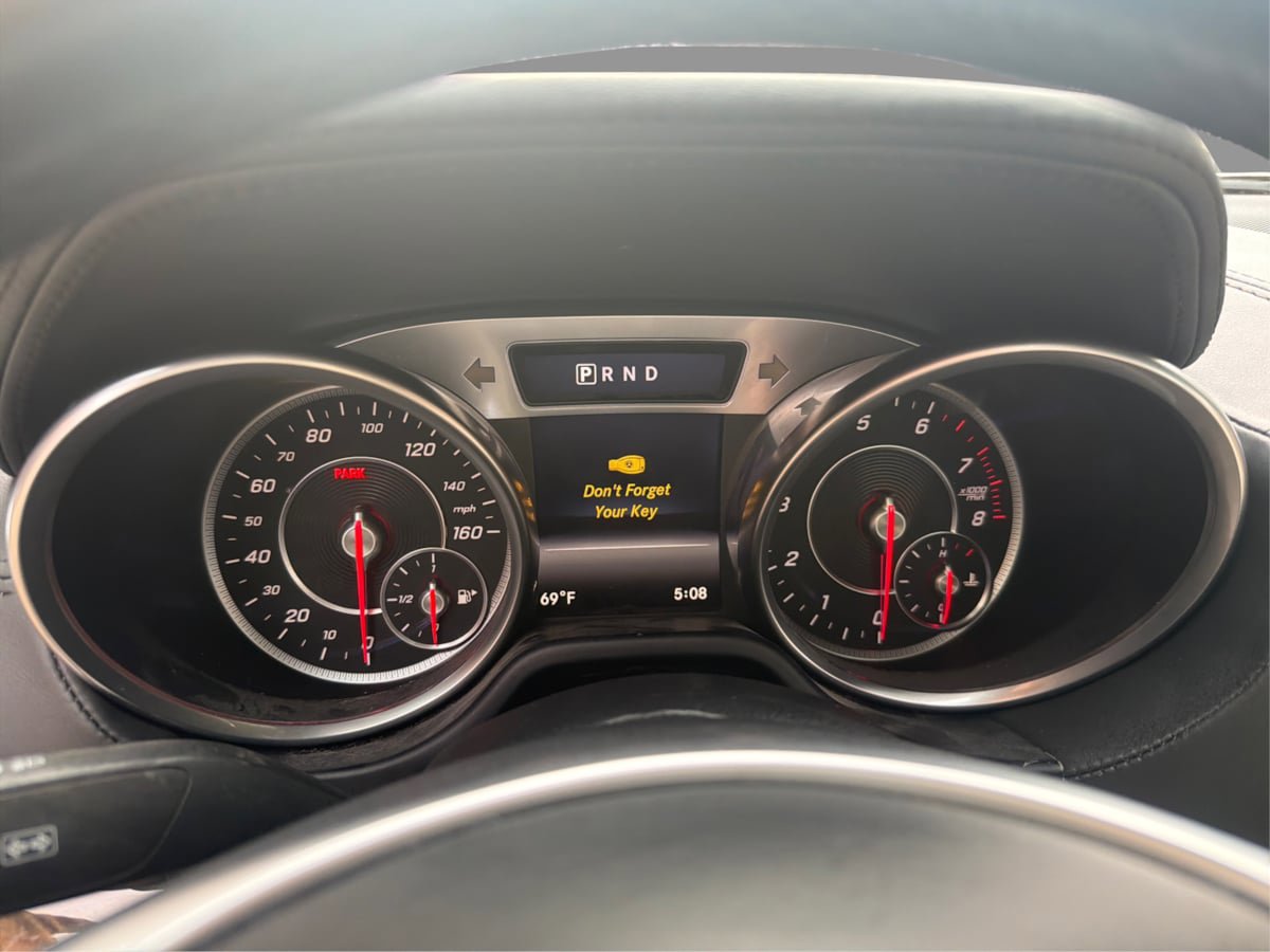 Used 2017 Mercedes-Benz SL 550 image 41