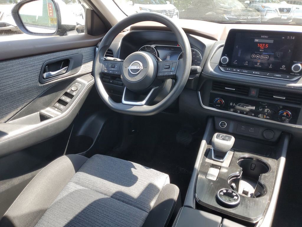 Used 2023 Nissan Rogue SV AWD/4WD image 13