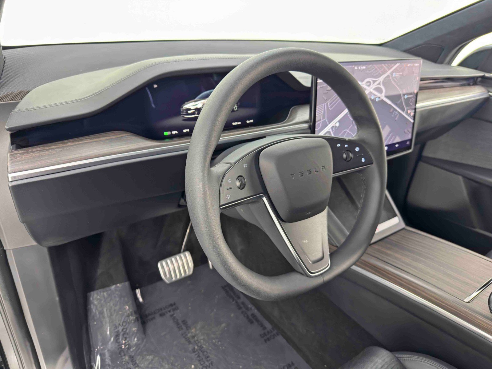 Used 2023 Tesla Model X image 13