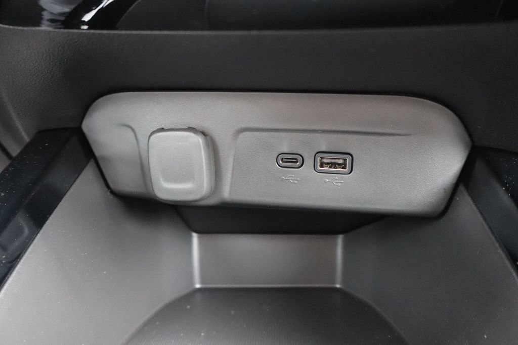 New 2026 Chevrolet Trax LT w/ LT Convenience Package FWD image 13