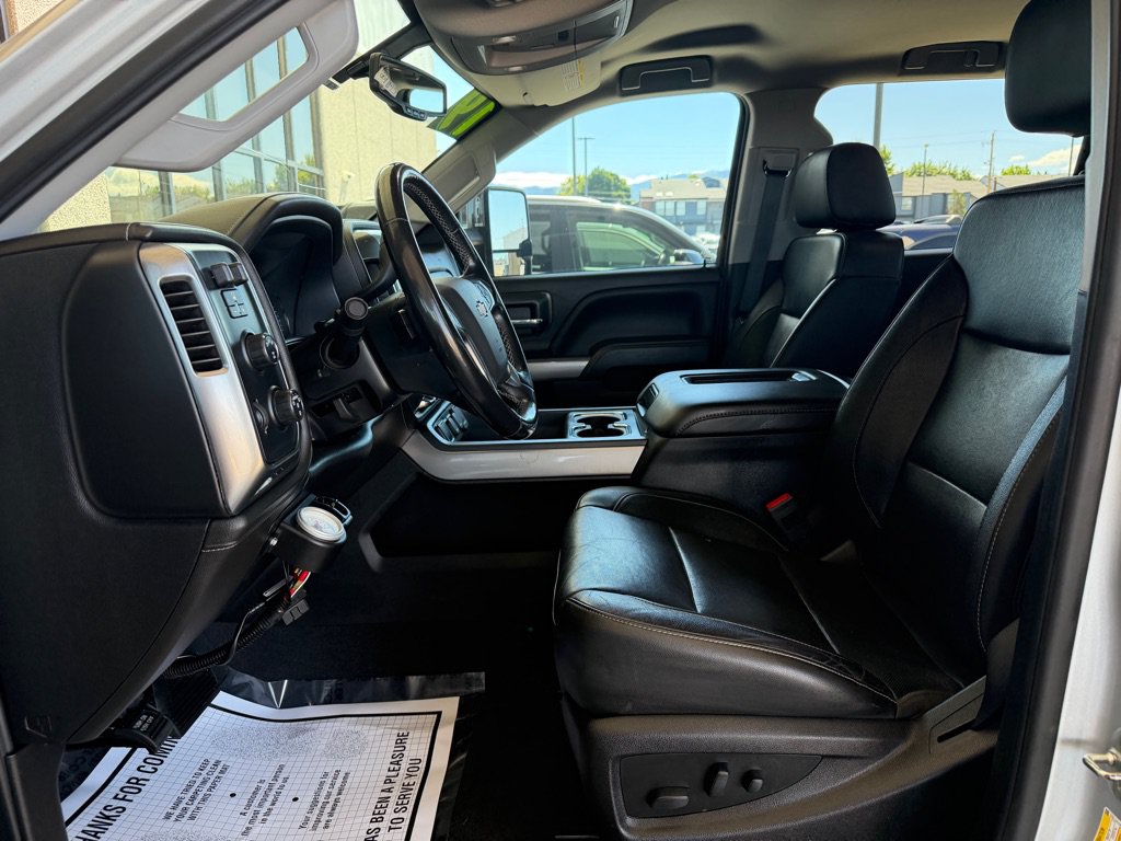 Used 2019 Chevrolet Silverado 2500 LTZ w/ Duramax Plus Package AWD/4WD image 5