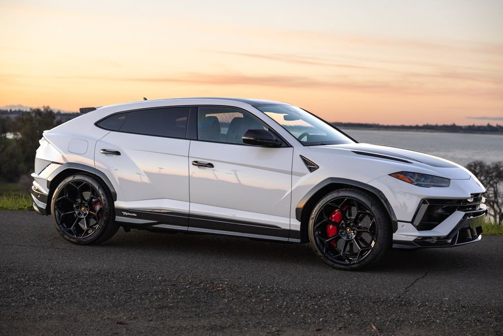 Used 2023 Lamborghini Urus Performante image 46