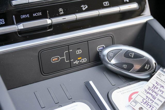 New 2026 Hyundai Santa Fe SE image 19
