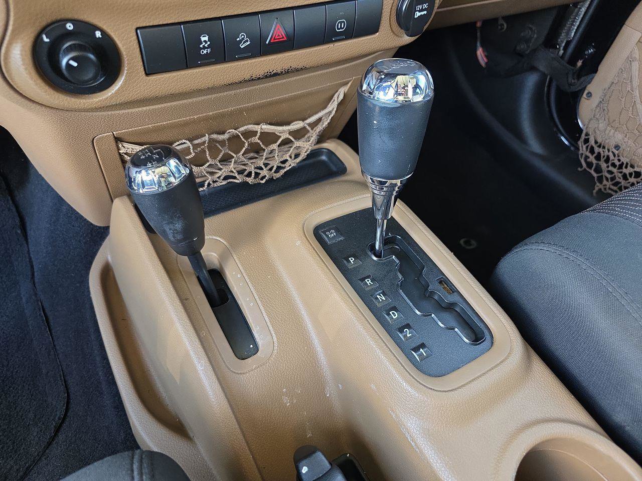 Used 2011 Jeep Wrangler Unlimited Sahara w/ Dual Top Group image 10