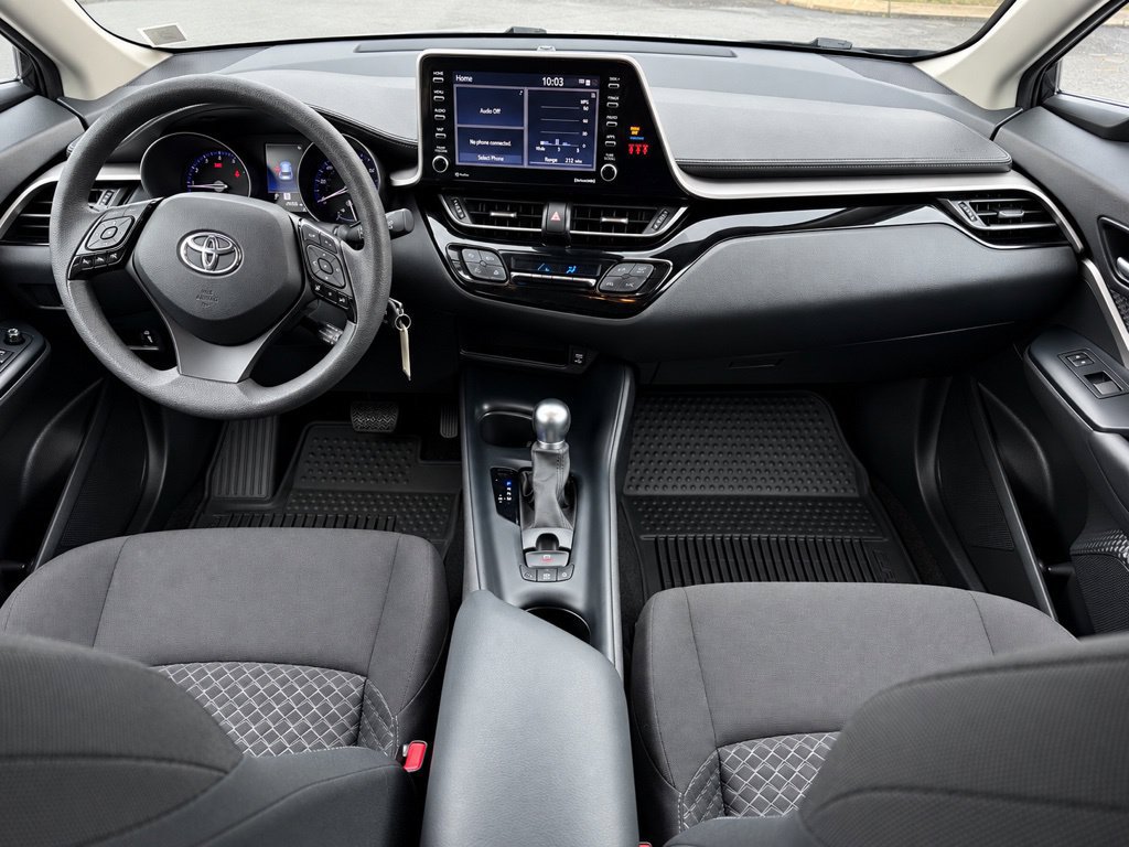 Used 2021 Toyota C-HR LE FWD image 15