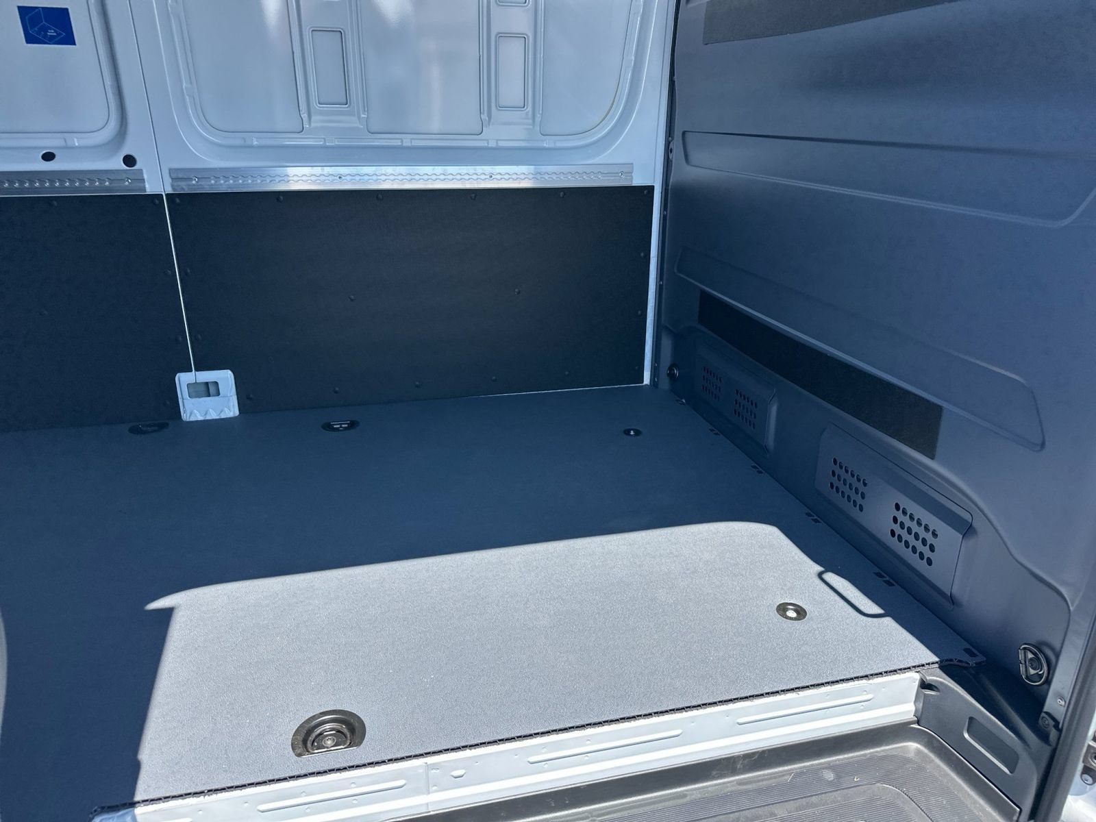 New 2025 Mercedes-Benz Sprinter 2500 image 12