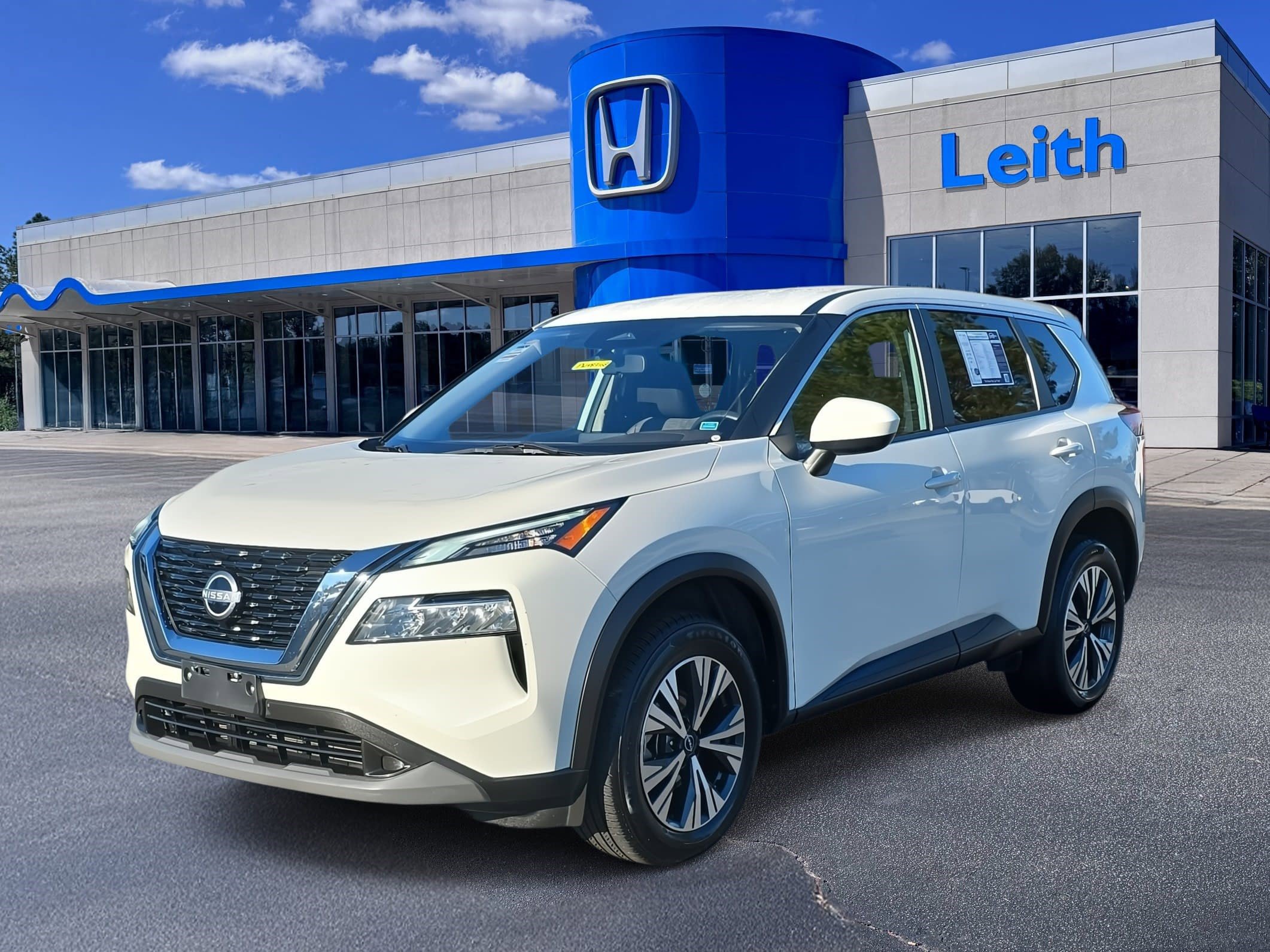 Used 2023 Nissan Rogue SV