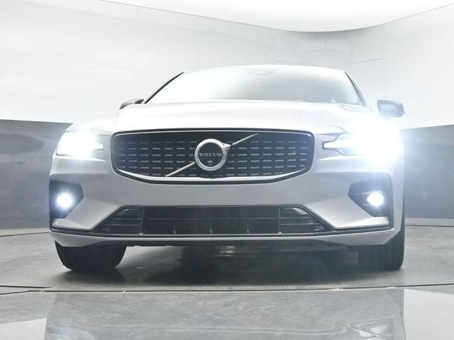 Used 2025 Volvo S60 B5 Plus AWD/4WD image 46