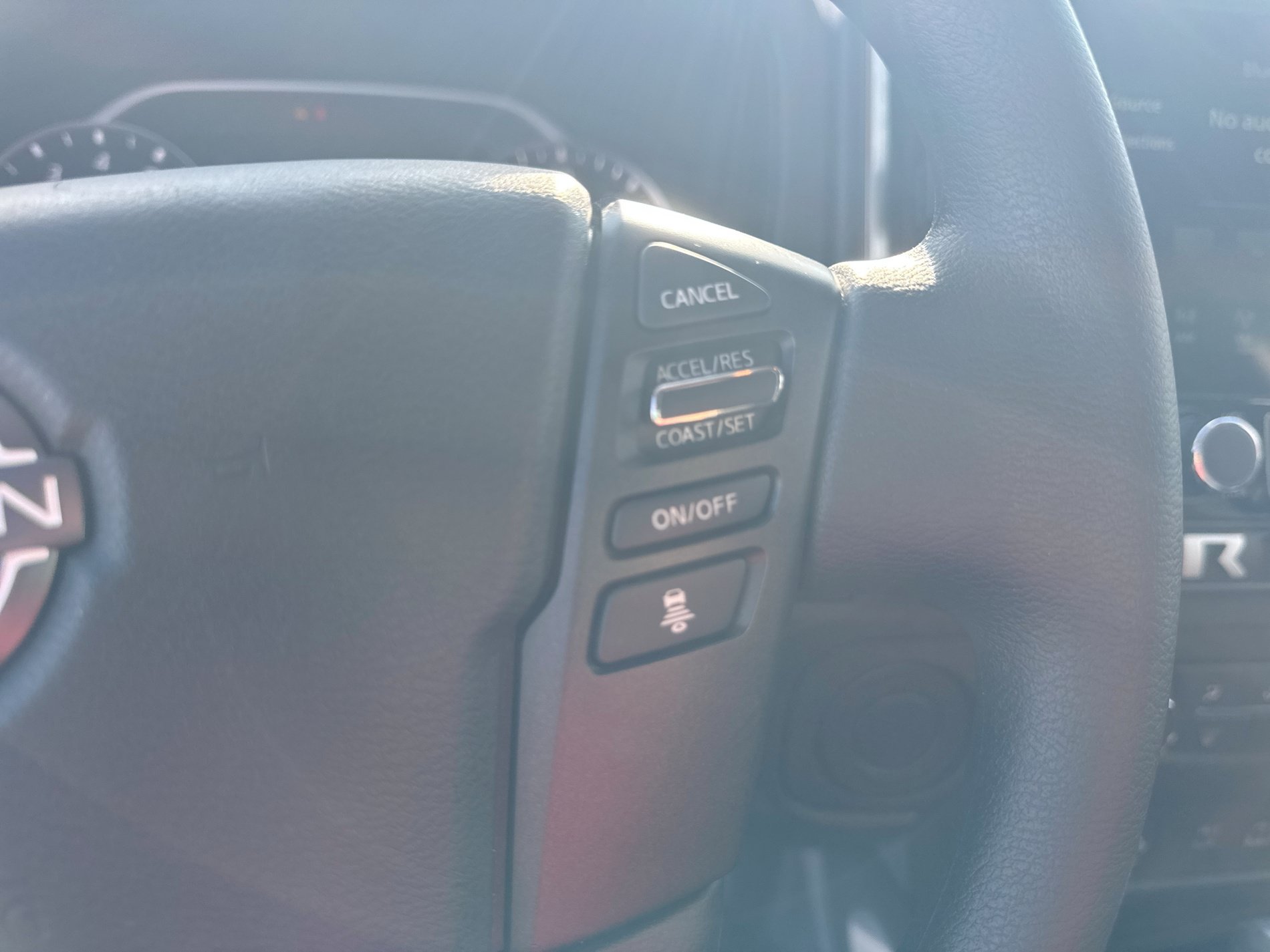 Certified 2025 Nissan Frontier SV RWD image 24