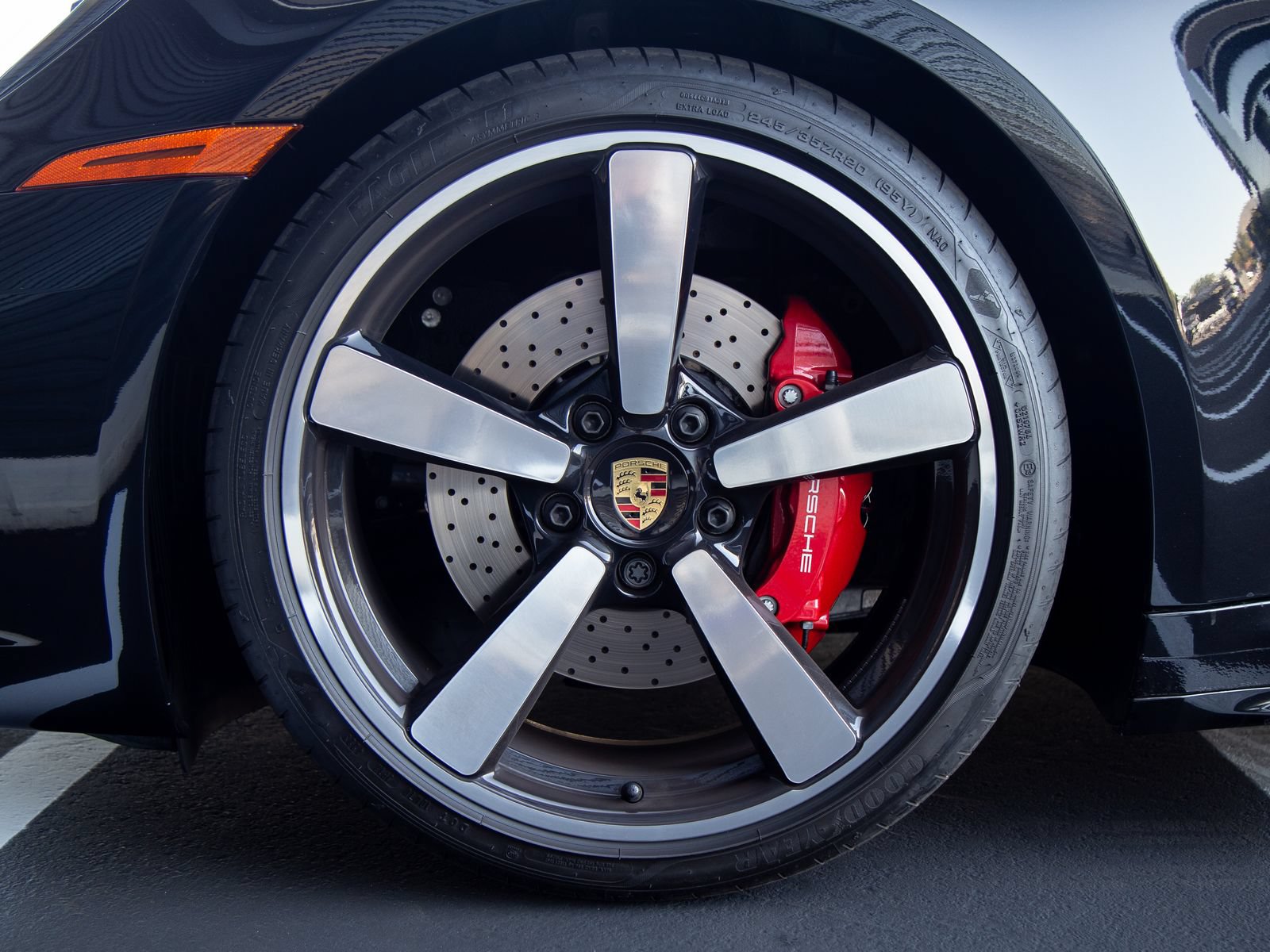 Certified 2024 Porsche 911 Carrera S RWD image 12