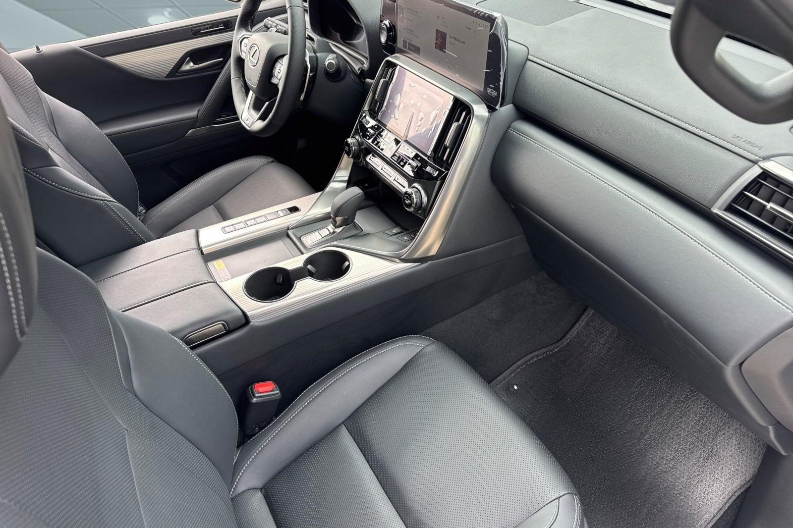New 2026 Lexus LX 700h F Sport AWD/4WD image 29