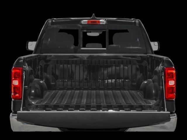 New 2026 RAM 1500 4x4 Crew Cab image 32