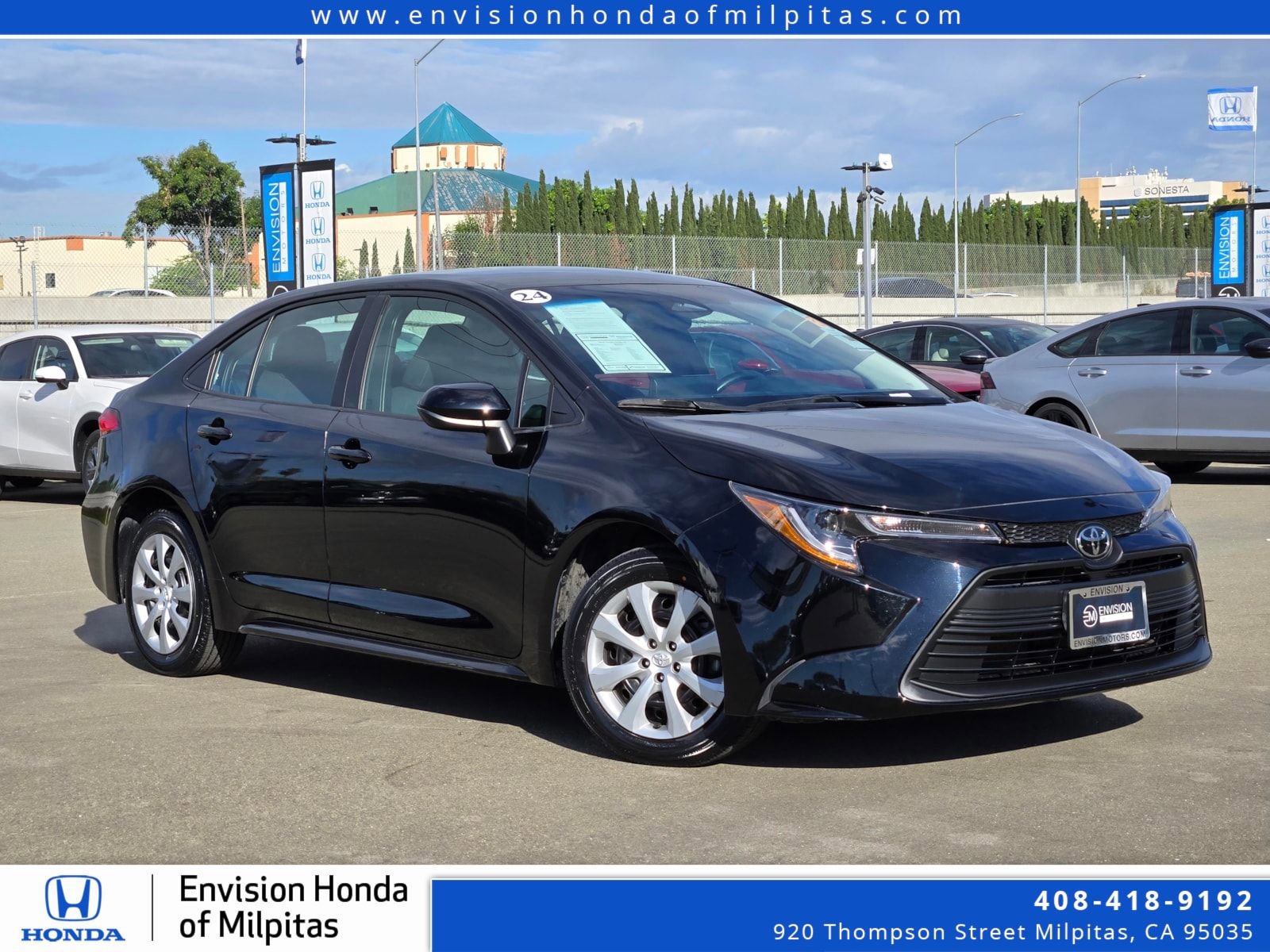 Used 2024 Toyota Corolla LE FWD image 1