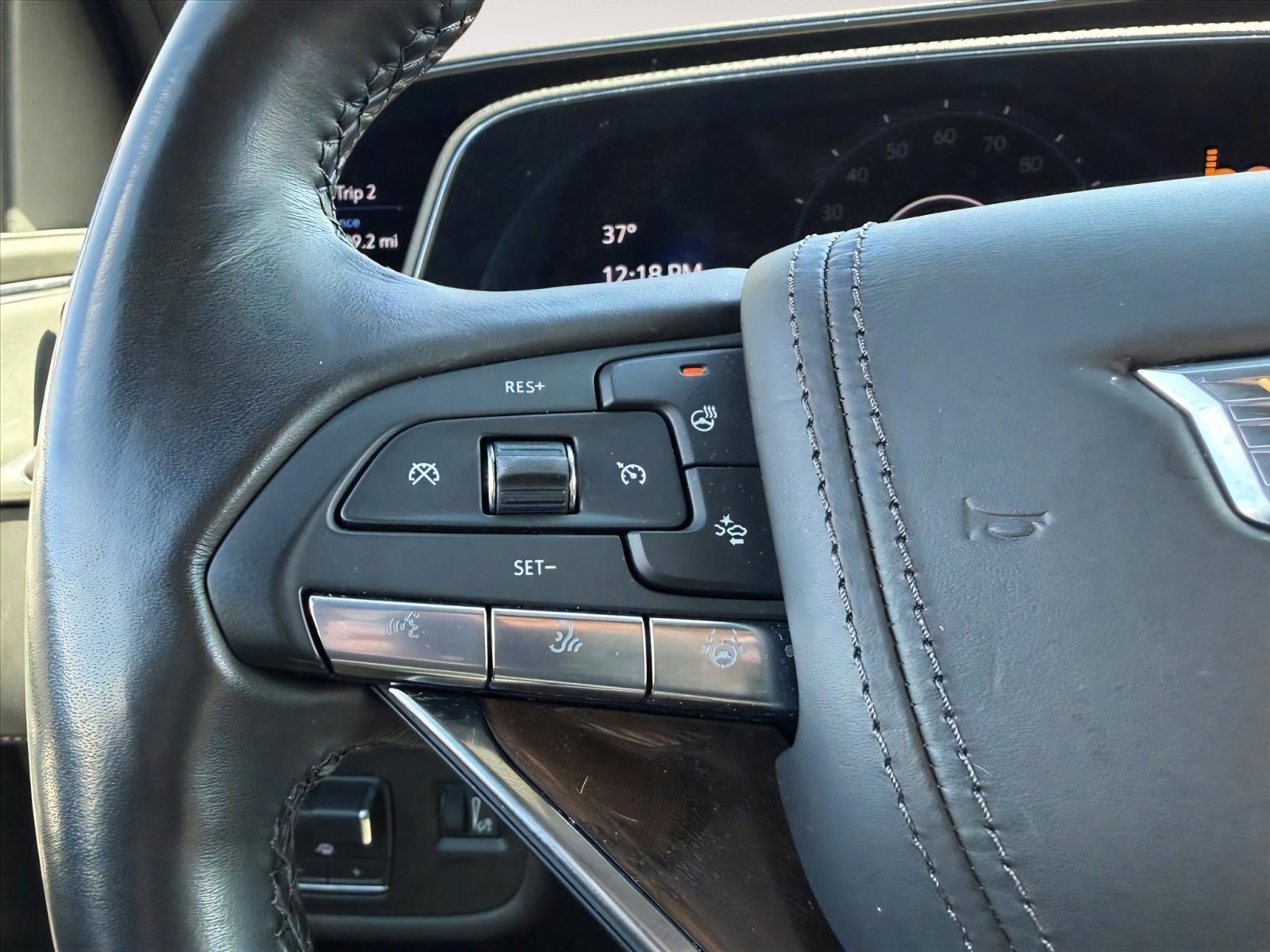 Used 2024 Cadillac Escalade Sport Platinum w/ LPO, ONYX Package image 15