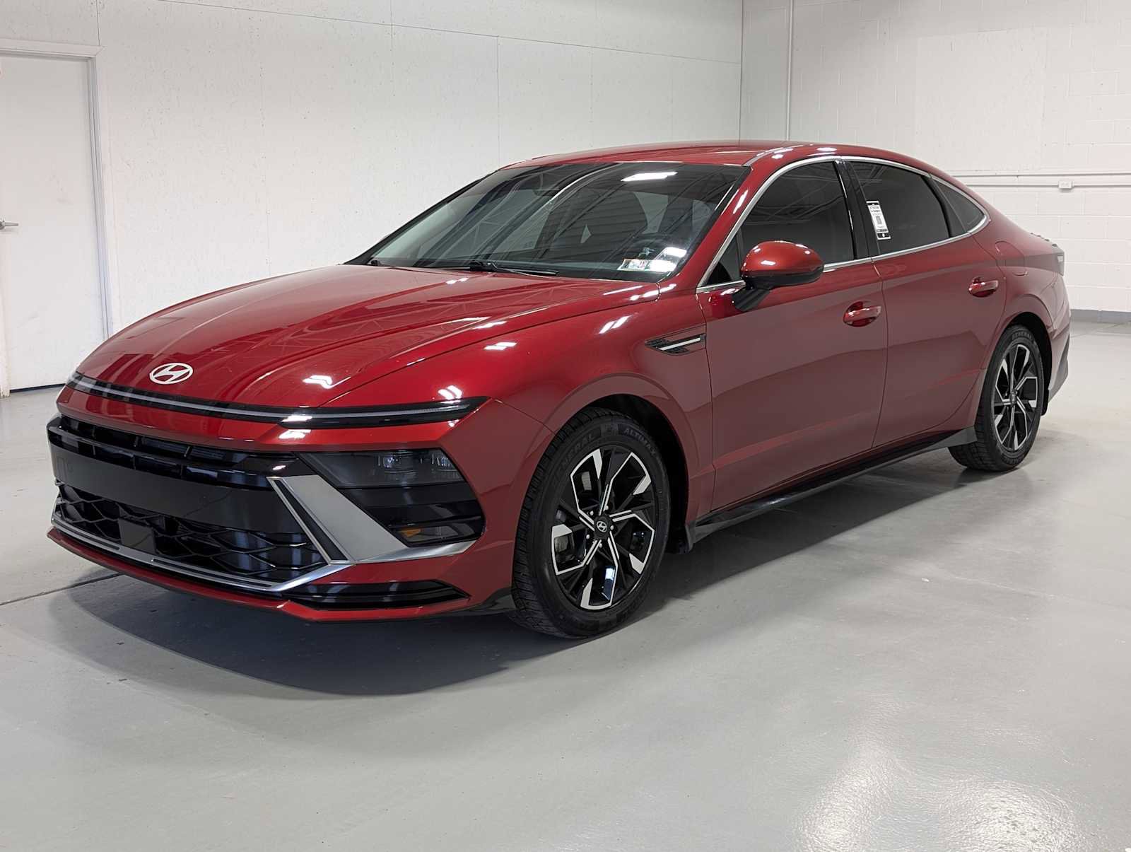 Used 2024 Hyundai Sonata SEL image 1