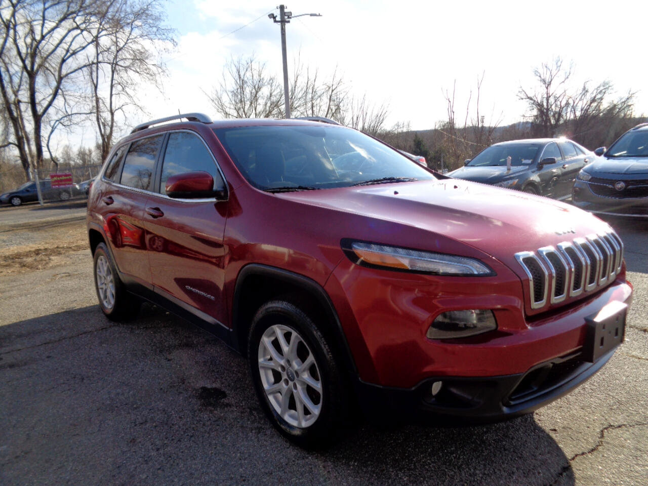 Used 2017 Jeep Cherokee Latitude w/ Safety/Convenience Group image 3