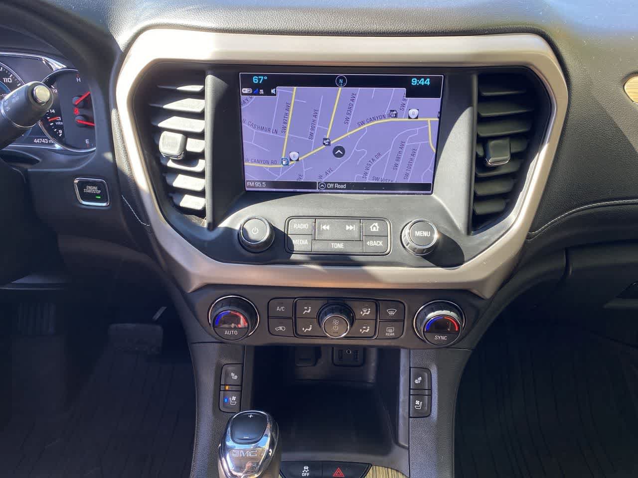 Used 2019 GMC Acadia Denali w/ Technology Package AWD/4WD image 25