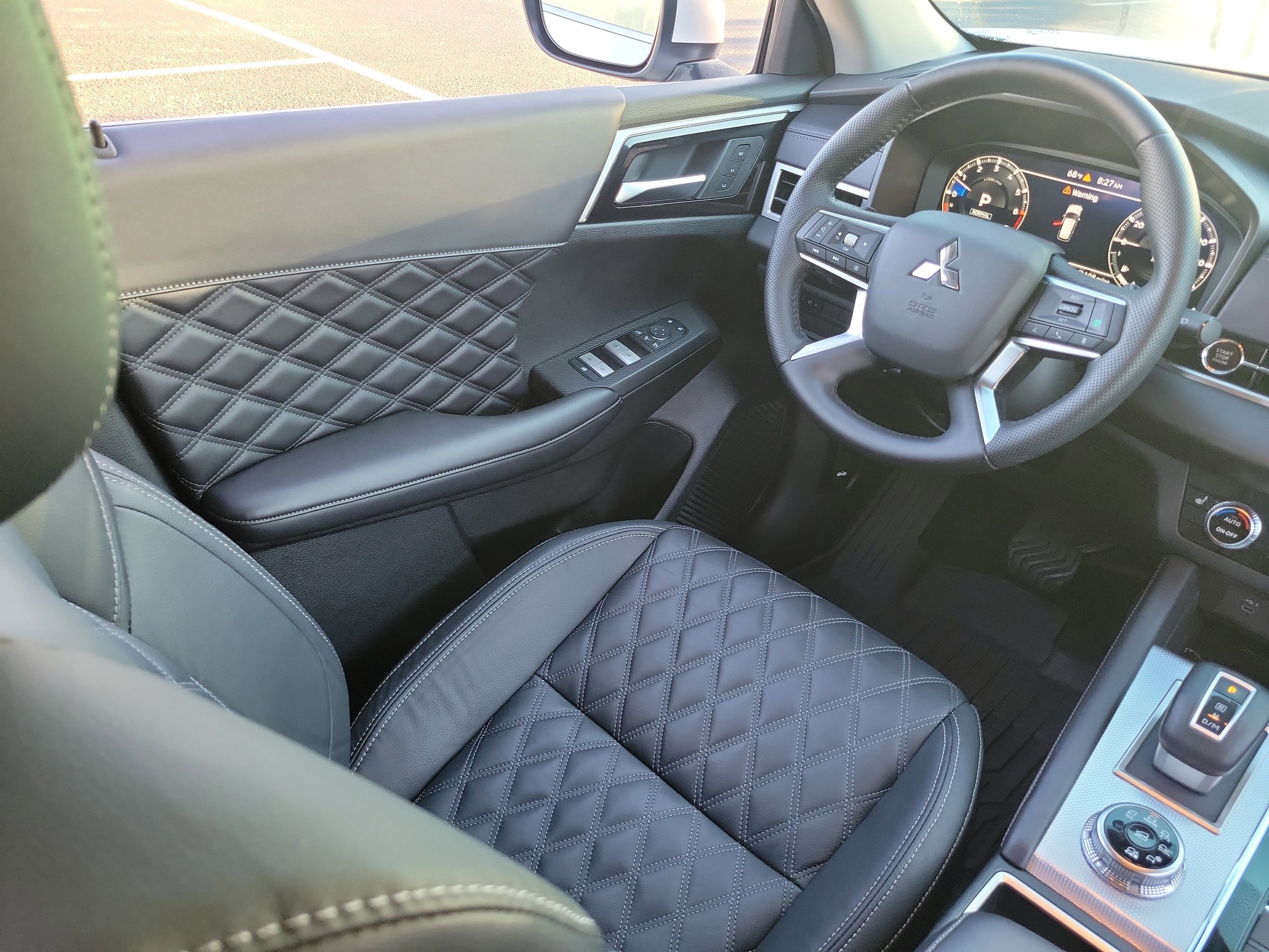 Used 2024 Mitsubishi Outlander SEL image 15